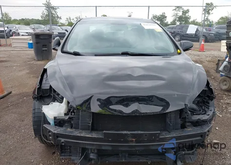 2016 Hyundai Elantra Value Edition z USA, uszkodzony, nr VIN 5NPDH4AE8GH714824